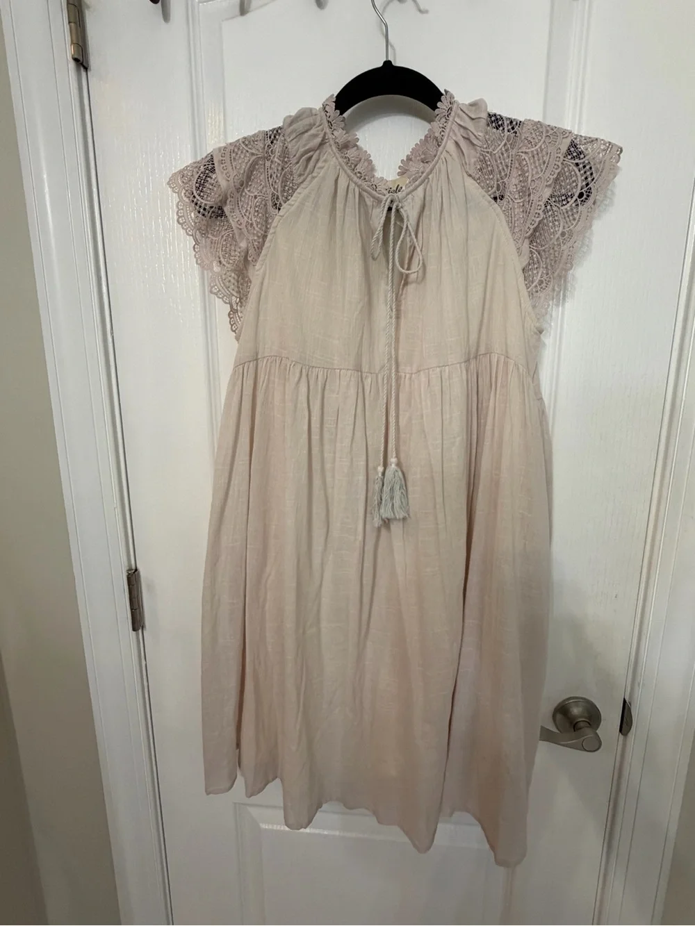 Women’s Lace-Sleeve Boho Dress in Blush